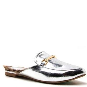 Qupid Shoes - Qupid Shoes Swirl Fur Lined Loafer Silver Mules Qupid Shoes - Qupid Shoes Swirl Fur Lined Loafer Silver Mules